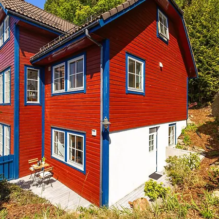 Hidden Gem In Asane With Free Parking