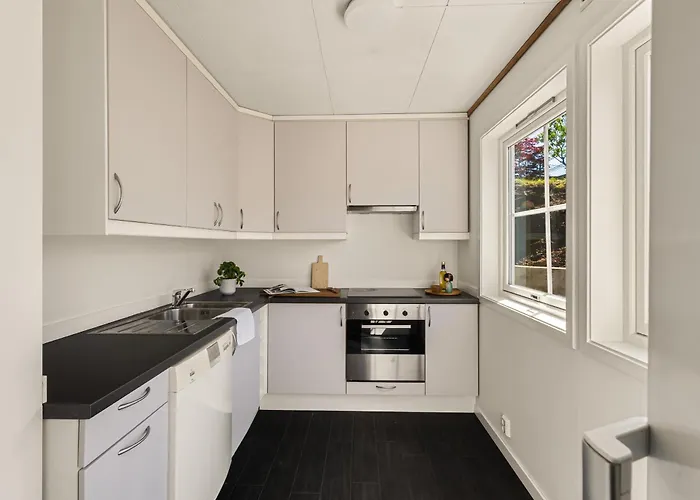 Hidden Gem In Asane With Free Parking