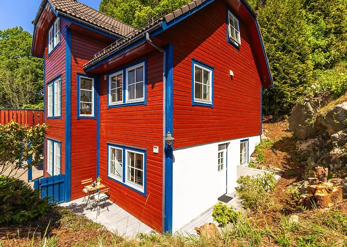 Hidden Gem In Asane With Free Parking